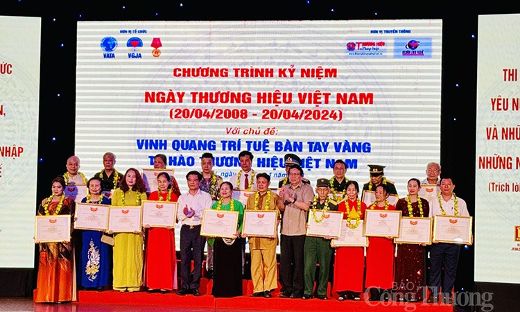 Tôn vinh các nghệ nhân quốc gia, trao danh hiệu 