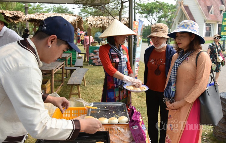 Tưng bừng Ngày Văn hóa Sóc Trăng tại Hà Nội Tưng bừng Ngày Văn hóa Sóc Trăng tại Hà Nội