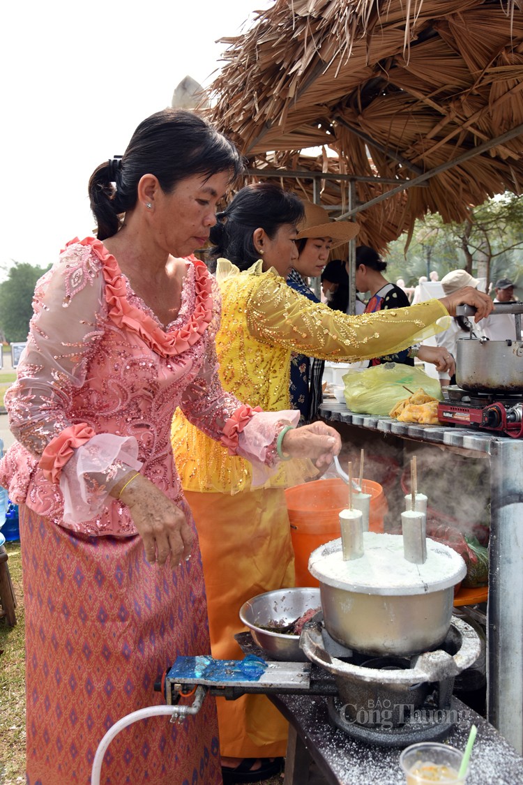 Tưng bừng Ngày Văn hóa Sóc Trăng tại Hà Nội