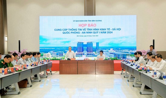 binh duong xuat sieu dat 34 ty usd trong 4 thang nam 2024