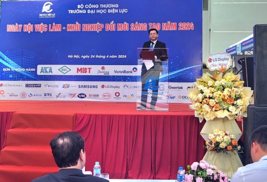 Hơn 3.000 cơ hội việc làm cho sinh viên trong Ngày hội việc làm EPU năm 2024