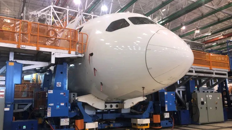 "Người khổng lồ" Boeing đối mặt với số nợ lớn, mức xếp hạng uy tín sụt giảm nghiêm trọng