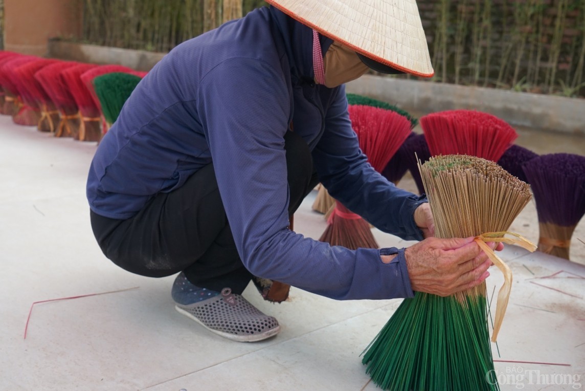 Hà Nội: Làng hương trăm tuổi mạnh mẽ chuyển mình trong thời kỳ hội nhập Hà Nội: Làng hương trăm tuổi mạnh mẽ chuyển mình trong thời kỳ hội nhập