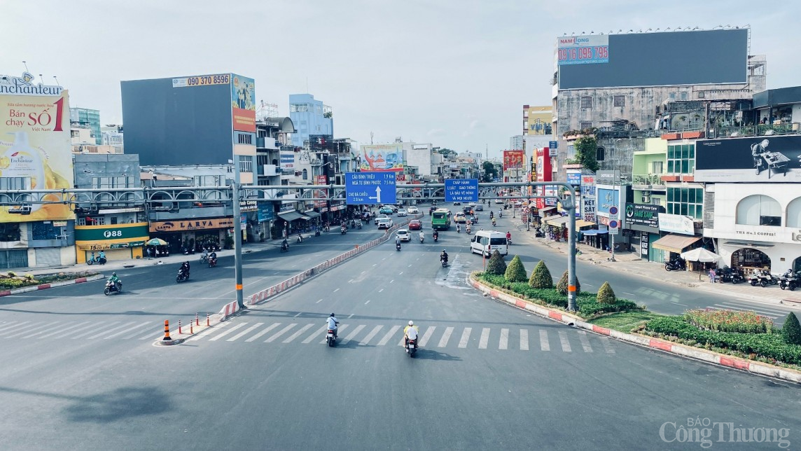 TP. Hồ Chí Minh: Những hình ảnh hiếm thấy về đường phố trung tâm trong ngày lễ 30/4