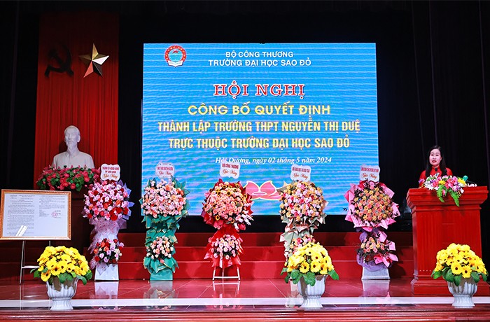 Công bố quyết định hiệu trưởng Trường Đại học Sao Đỏ