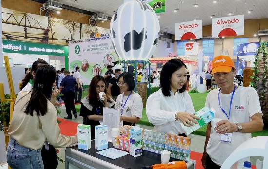 trien lam quoc te nganh sua va san pham sua 2024 cau noi giao thuong cho doanh nghiep sua