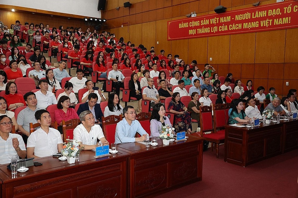 Bộ trưởng Đào Hồng Lan: Y tế cơ sở là 'lá chắn' tuyến đầu tận tâm phụng sự nhân dân