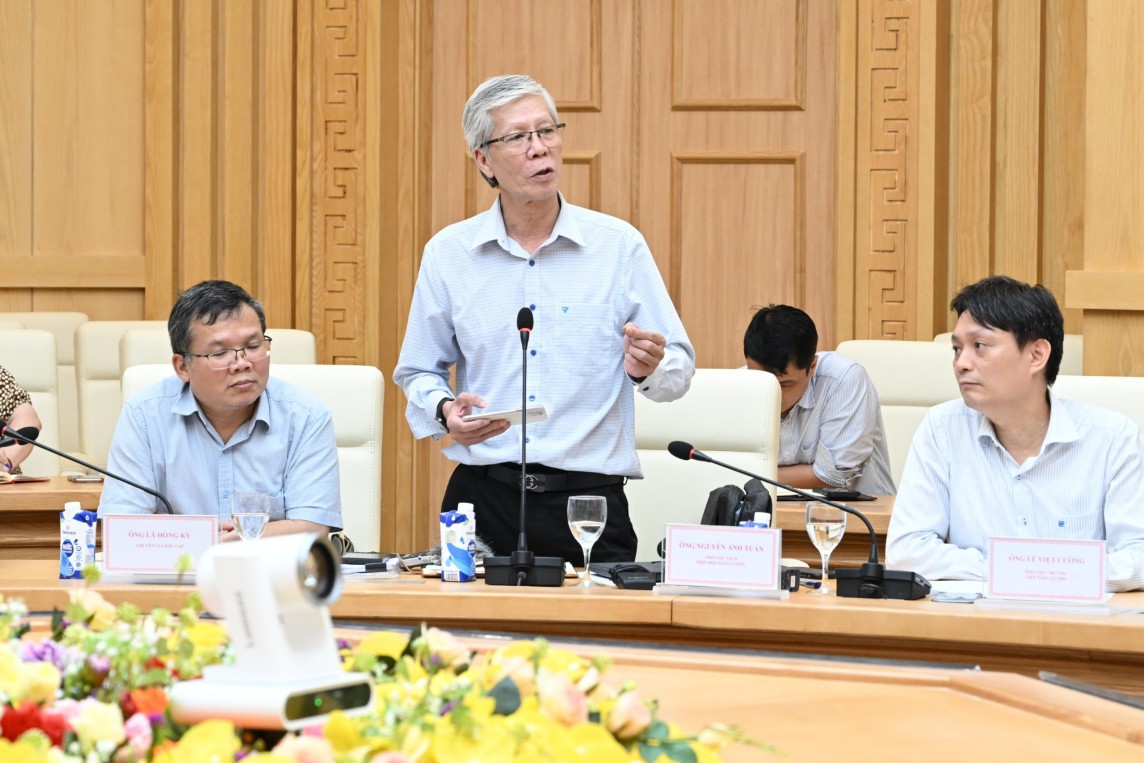 Chùm ảnh: Bộ trưởng Nguyễn Hồng Diên chủ trì Hội thảo tham vấn về phát triển điện mặt trời mái nhà Chùm ảnh: Bộ trưởng Nguyễn Hồng Diên chủ trì Hội thảo tham vấn về phát triển điện mặt trời mái nhà
