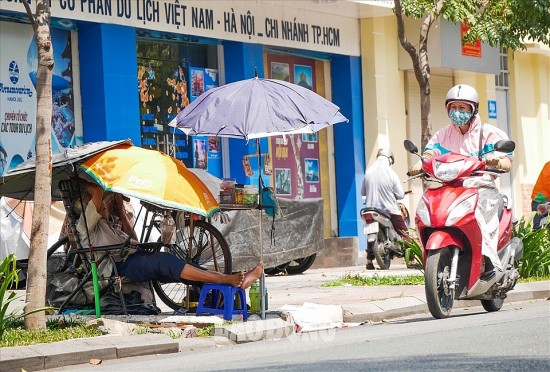 Thời tiết hôm nay ngày 19/5/2024: Bắc Bộ mưa dông; Nam Bộ ngày nắng, đêm mưa rào