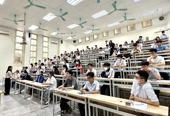 hon 11000 thi sinh tham gia ky thi danh gia nang luc cua truong dai hoc su pham ha noi