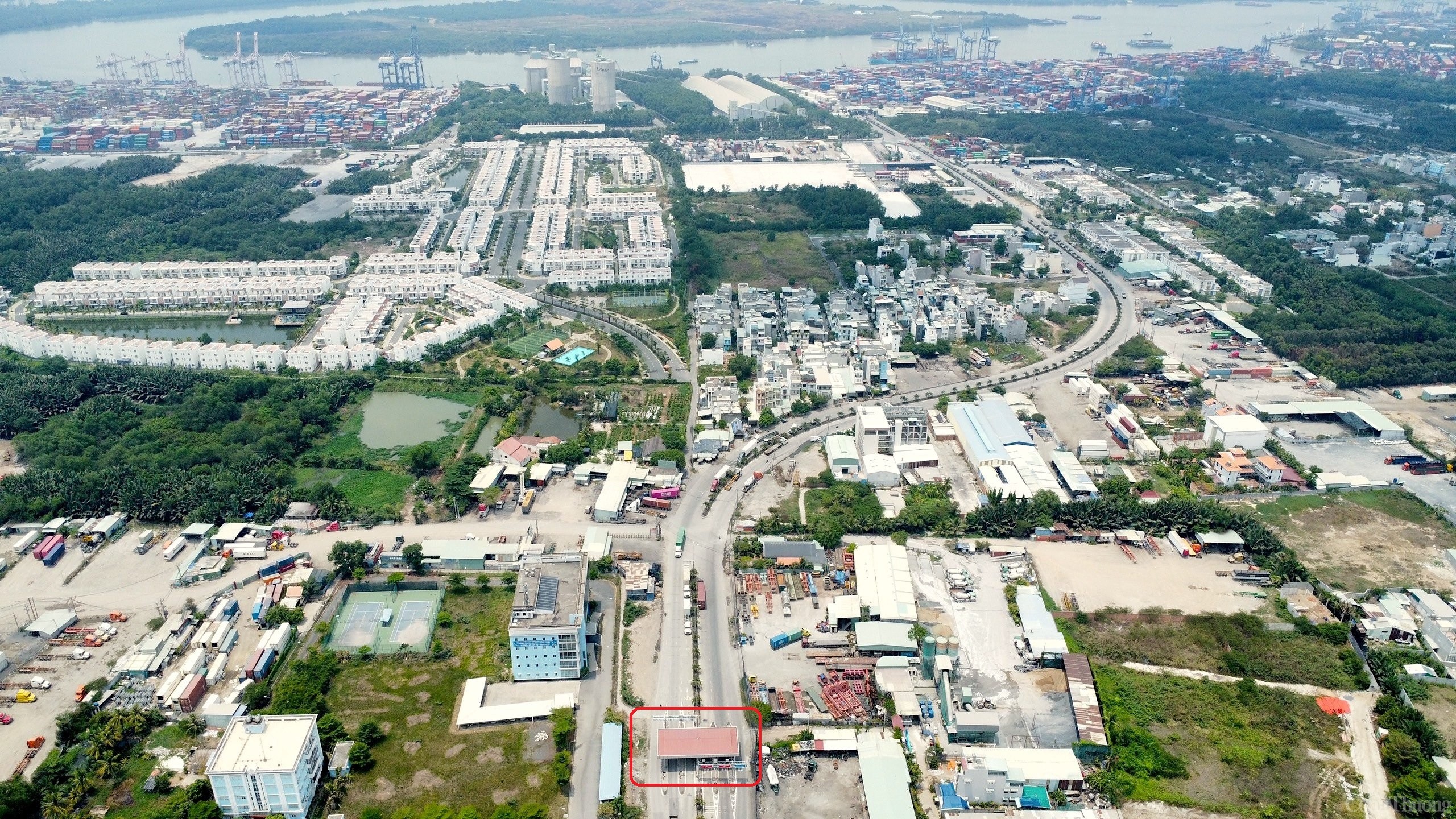 TP. Hồ Chí Minh: Cận cảnh trạm BOT Phú Hữu bị người dân phản đối vì nằm ở đường độc đạo