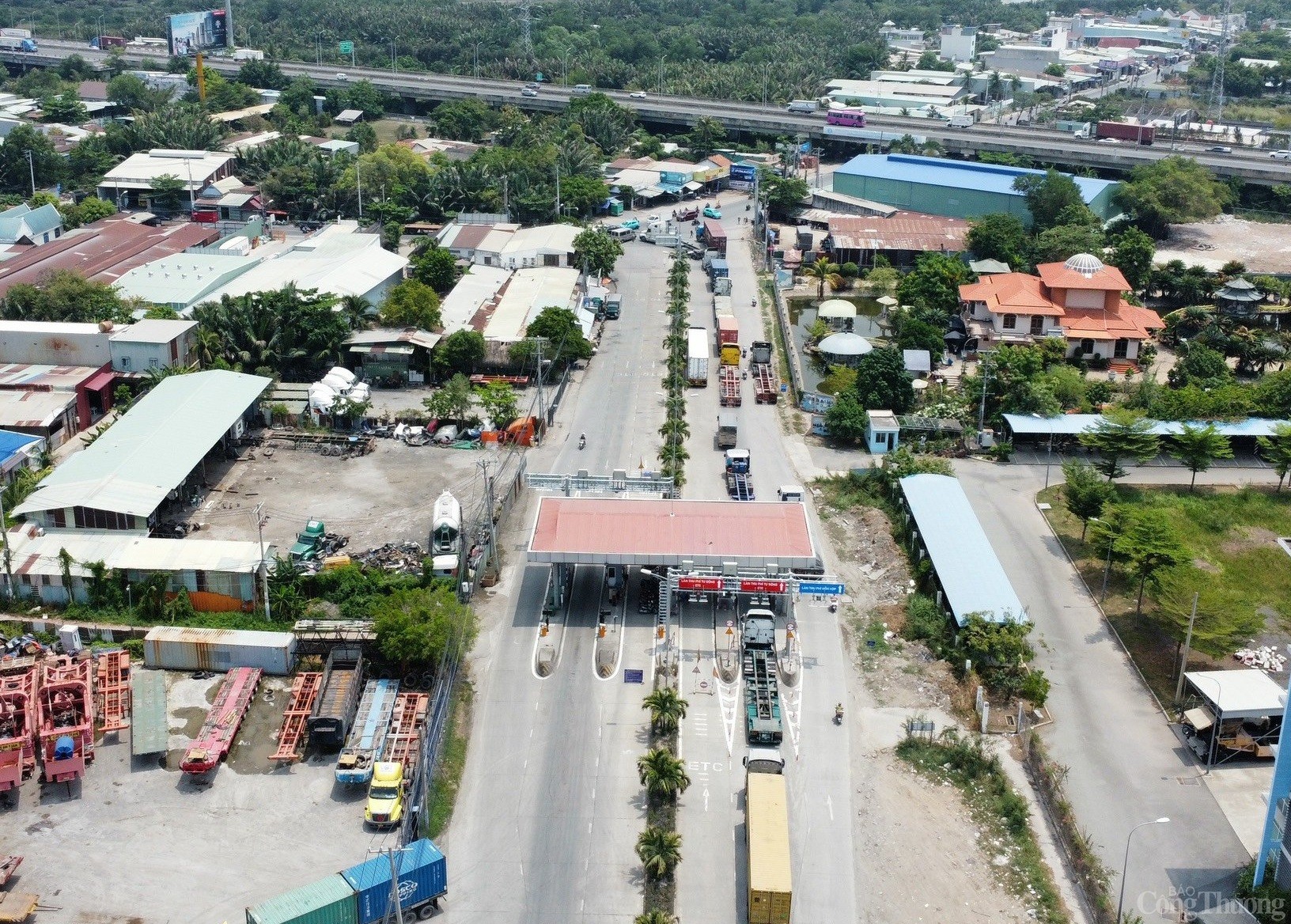 TP. Hồ Chí Minh: Cận cảnh trạm BOT Phú Hữu bị người dân phản đối vì nằm ở đường độc đạo