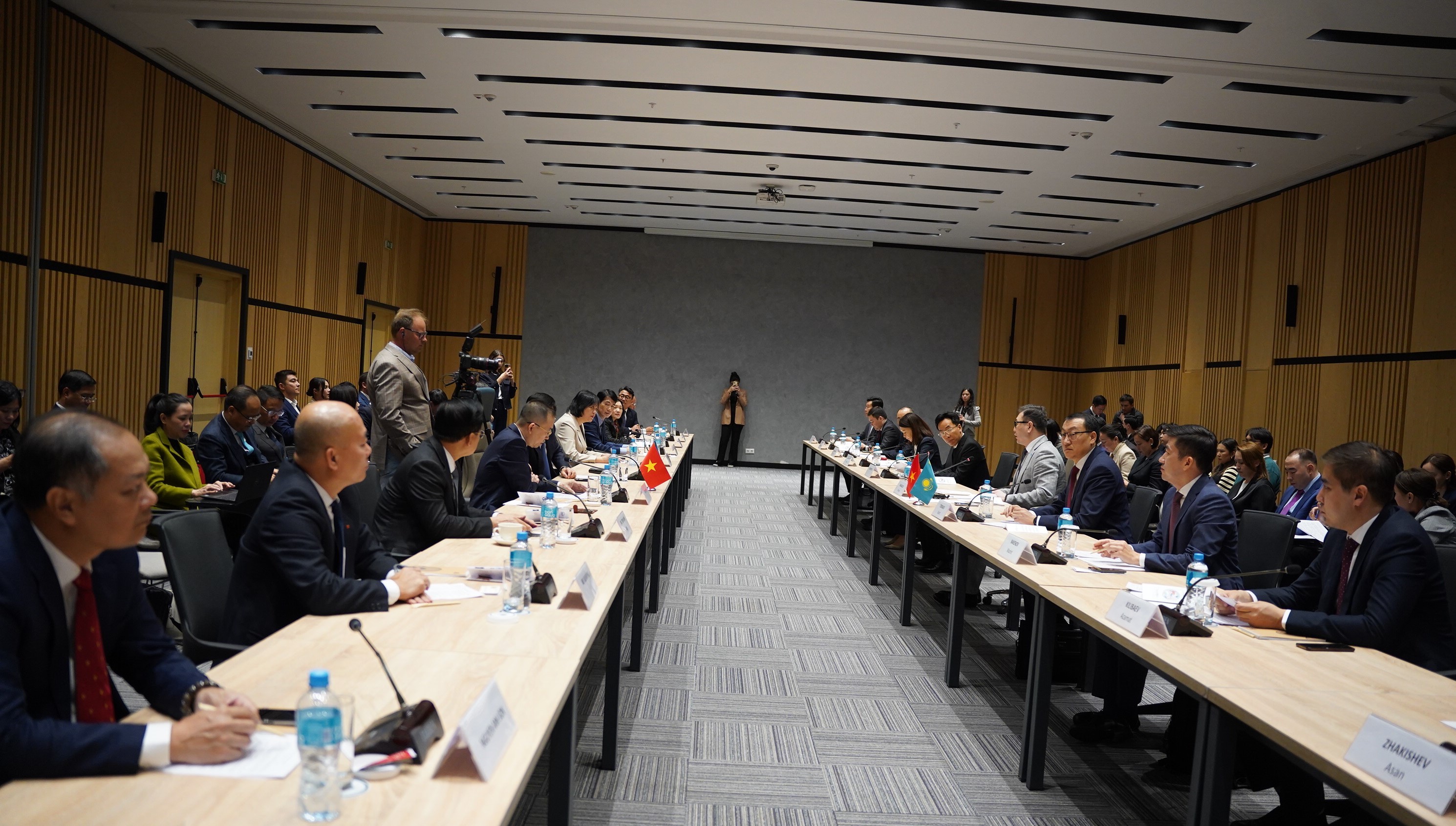 Chùm ảnh: Khóa họp lần thứ 11 UBLCP Việt Nam - Kazakhstan Chùm ảnh: Khóa họp lần thứ 11 UBLCP Việt Nam - Kazakhstan