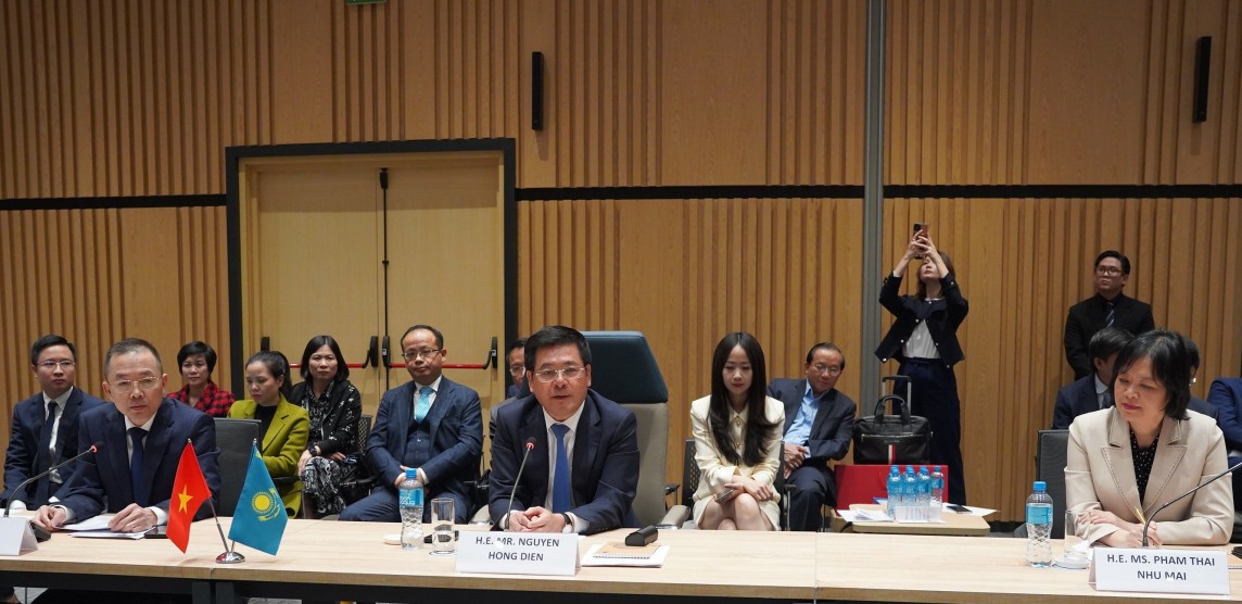 Chùm ảnh: Khóa họp lần thứ 11 UBLCP Việt Nam - Kazakhstan Chùm ảnh: Khóa họp lần thứ 11 UBLCP Việt Nam - Kazakhstan