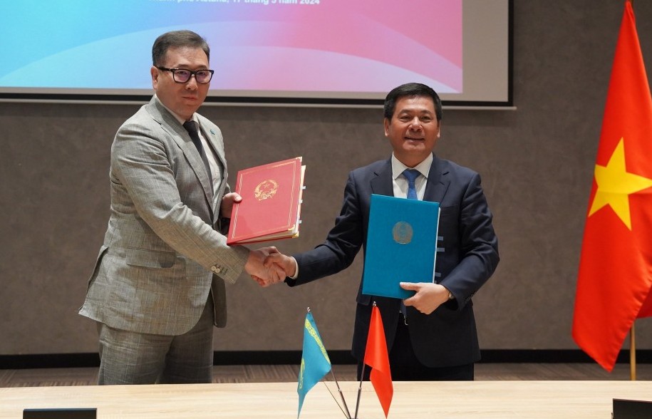 Chùm ảnh: Khóa họp lần thứ 11 UBLCP Việt Nam - Kazakhstan