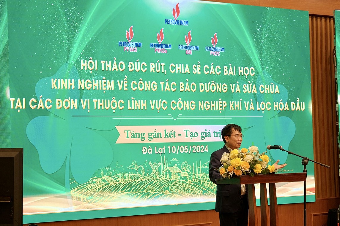 Ông Lê Xuân Huyên – Phó Tổng giám đốc Tập đoàn phát biểu tại hội thảo