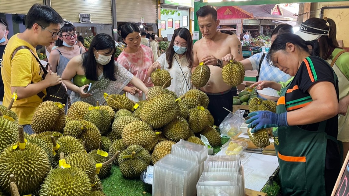 Giá sầu riêng tại Trung Quốc ''lao dốc'', cơ hội nào cho Việt Nam?