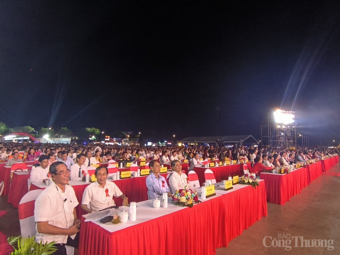 TP. Bà Rịa đón nhận Huân chương Lao động hạng Nhất