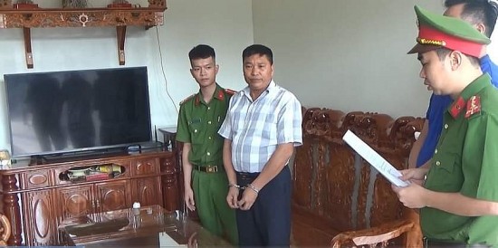 phu tho khoi to 4 doi tuong co hanh vi mua ban trai phep hoa don