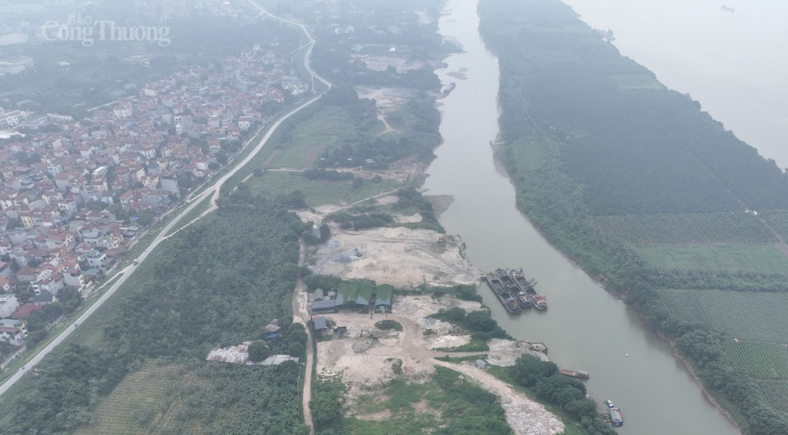 Hơn nữa đây là tuyến đê được xây dựng mục đích chính để phòng chống thiên tai, bão lũ và phục vụ việc đi lại cho người dân. 