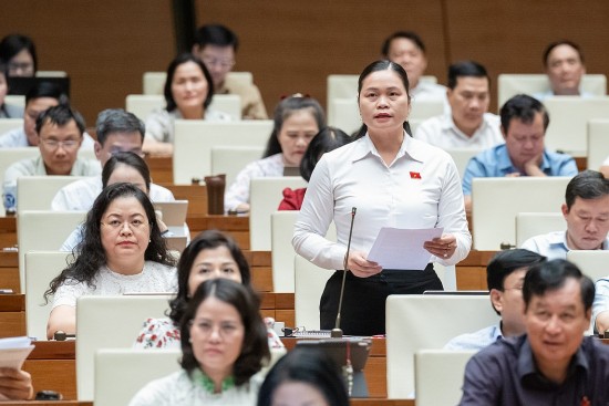 Đại biểu Ma Thị Thúy: Cần xem xét kỹ lưỡng trước khi thông qua Luật Bảo hiểm xã hội