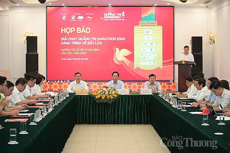 Toàn cảnh Họp báo