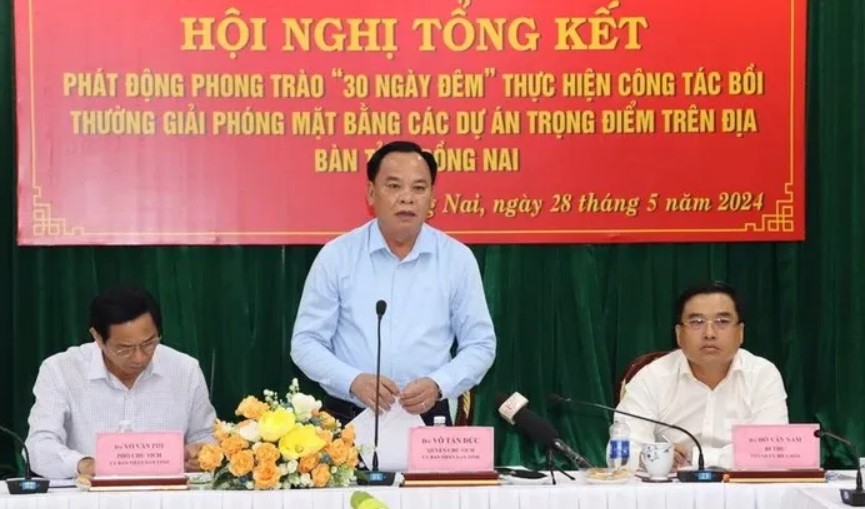 quyền Chủ tịch Ủy ban nhân dân tỉnh Đồng Nai Võ Tấn Đức đã chủ trì hội nghị tổng kết phong trào '30 ngày, đêm' thực hiện công tác bồi thường giải phóng mặt bằng các dự án trọng điểm quốc gia và dự án của tỉnh