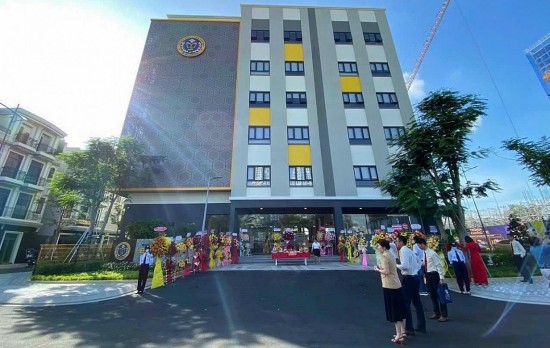 binh duong tap doan bcons ra mat truong lien cap bschool