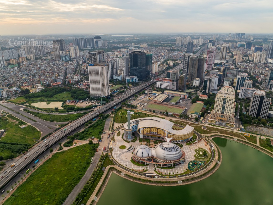  Dự án nằm ở vị trí thuận lợi trên đường Phạm Hùng, công trình hoàn thiện nhằm đáp ứng yêu cầu vui chơi, thi đấu thể thao, rèn luyện thể chất, giao lưu văn hoá văn nghệ của thiếu nhi Thủ đô, tạo môi trường thuận lợi phát triển tài năng tương lai của thành phố.