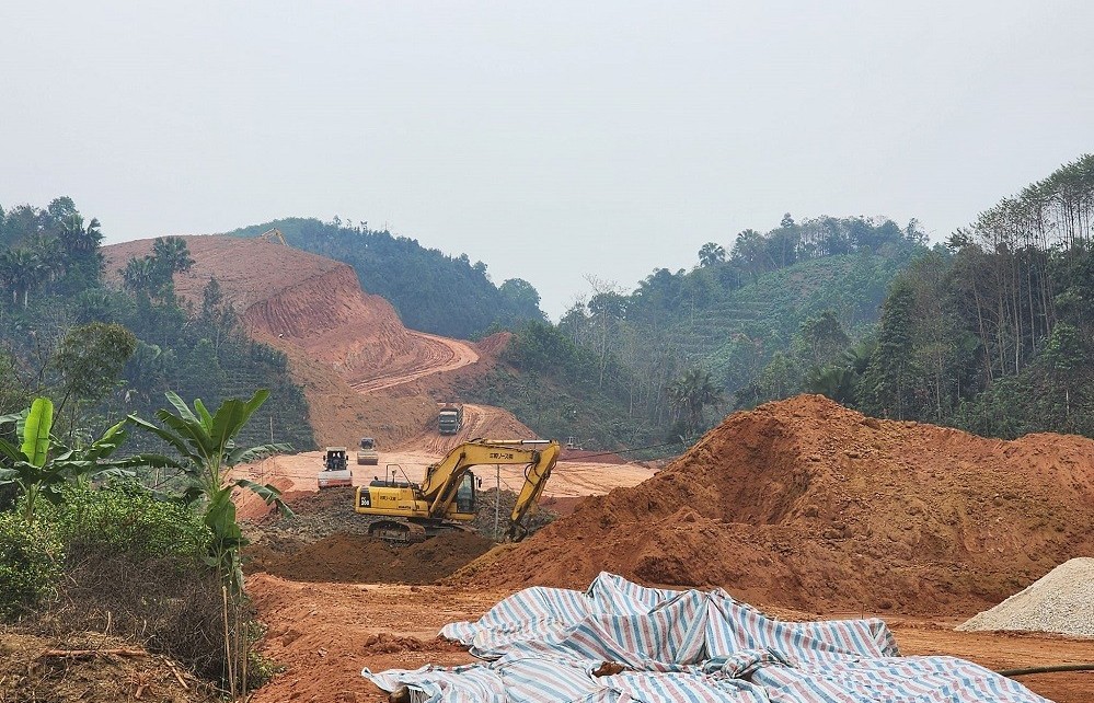 Bàn giao mặt bằng Dự án cao tốc Tuyên Quang - Hà Giang trước ngày 31/12/2024