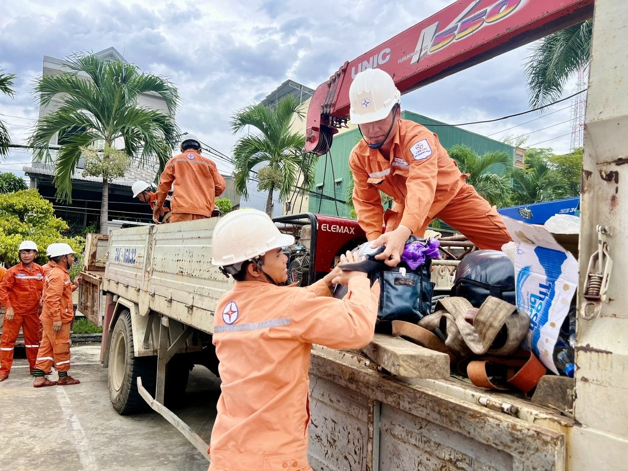 Sáng 31/5 toàn bộ lực lượng đã đồng loạt lên đường.