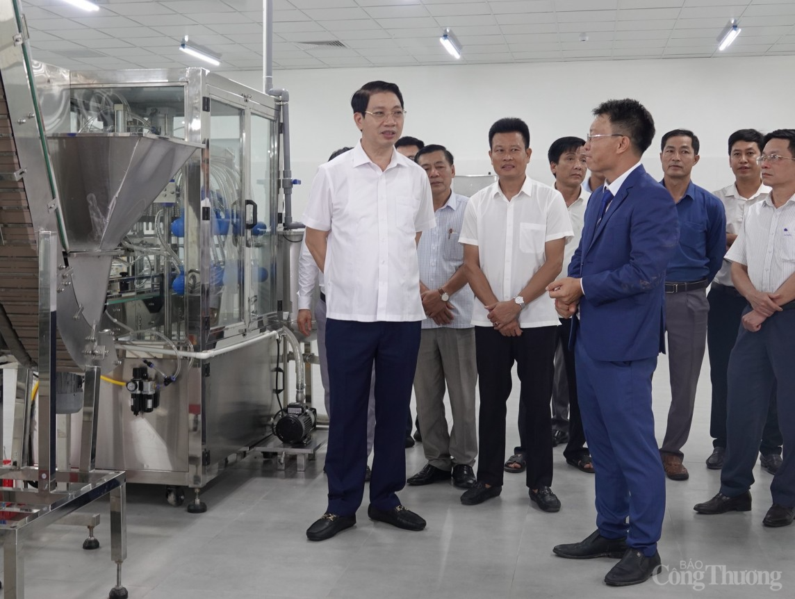 Thanh Hóa: Đề xuất nâng hạng nước mắm Lê Gia lên sản phẩm OCOP 5 sao