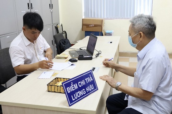 bao hiem xa hoi viet nam van thuc hien chi tra luong huu bang tien mat cho nguoi co nhu cau