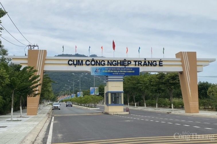 CCN Trảng É