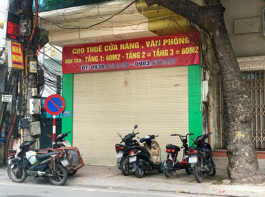 Giá thuê “chạm đáy”, nhiều mặt bằng trên “đất vàng” Hà Nội vẫn bỏ trống