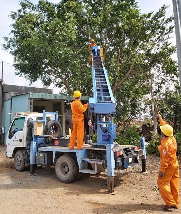 Điện lực Gia Lai đảm bảo an toàn lưới điện trong mùa mưa bão