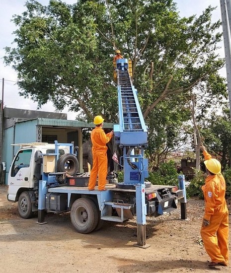 Điện lực Gia Lai đảm bảo an toàn lưới điện trong mùa mưa bão