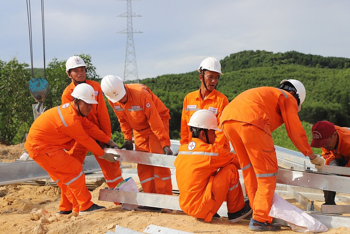 Dự án đường dây 500kV mạch 3: Đoàn kết, chung sức đồng lòng vì an ninh năng lượng quốc gia Đoàn kết chung sức, đồng lòng đưa dự án đường dây 500kV mạch 3 hoàn thành đúng tiến độ