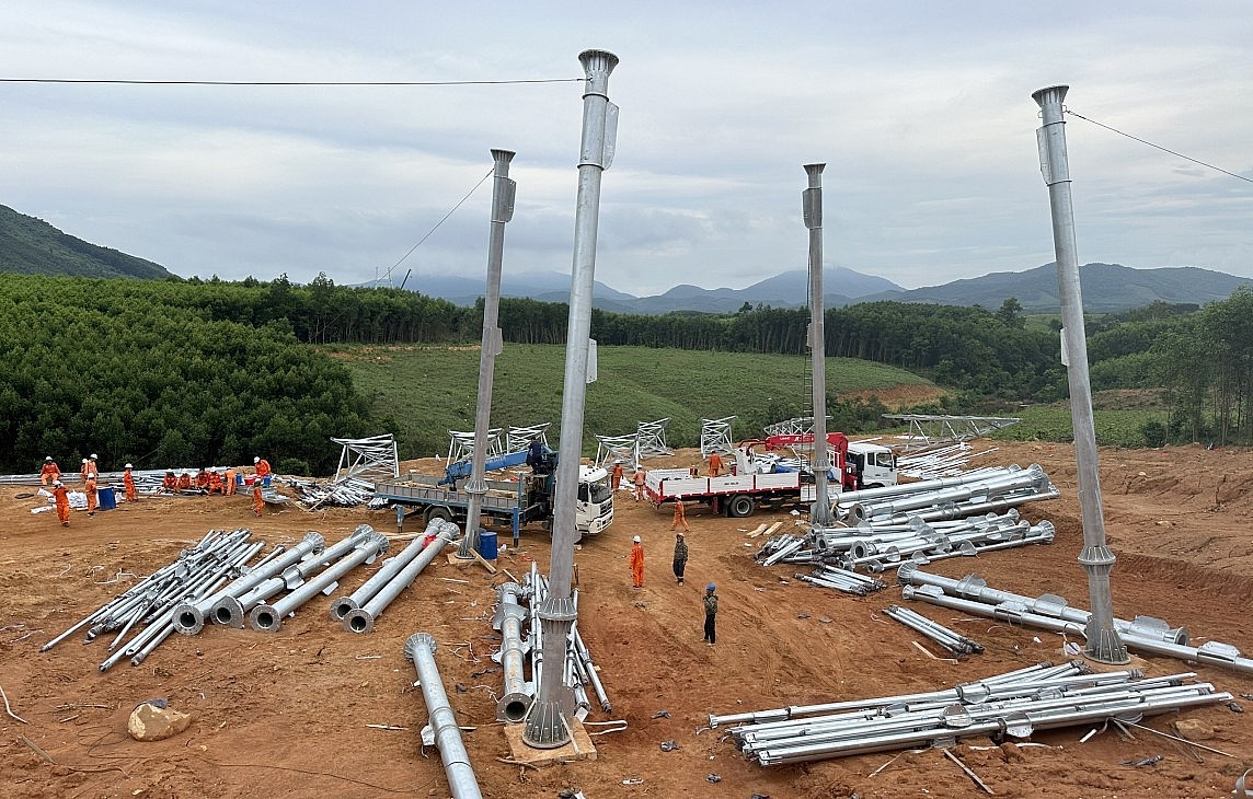 Đoàn kết chung sức, đồng lòng đưa dự án đường dây 500kV mạch 3 hoàn thành đúng tiến độ