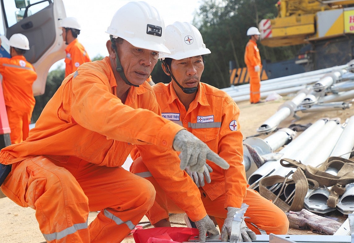Dự án đường dây 500kV mạch 3: Đoàn kết, chung sức đồng lòng vì an ninh năng lượng quốc gia Đoàn kết chung sức, đồng lòng đưa dự án đường dây 500kV mạch 3 hoàn thành đúng tiến độ