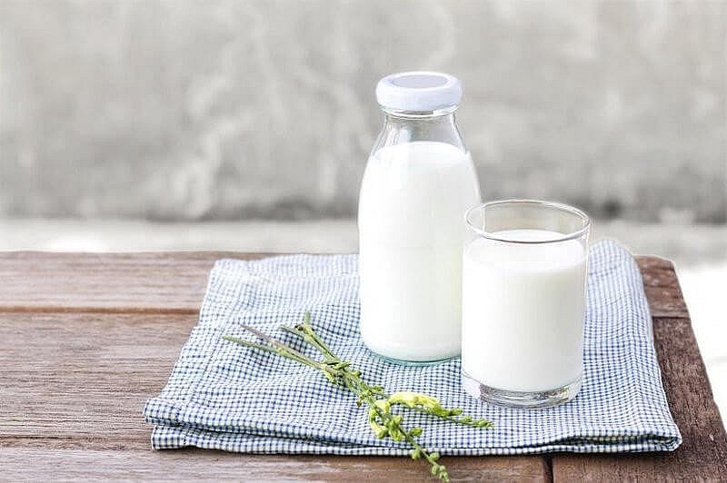 Với những ai muốn thư giãn và cải thiện giấc ngủ thì uống một cốc sữa ấm vào buổi tối là một biện pháp hiệu quả. 