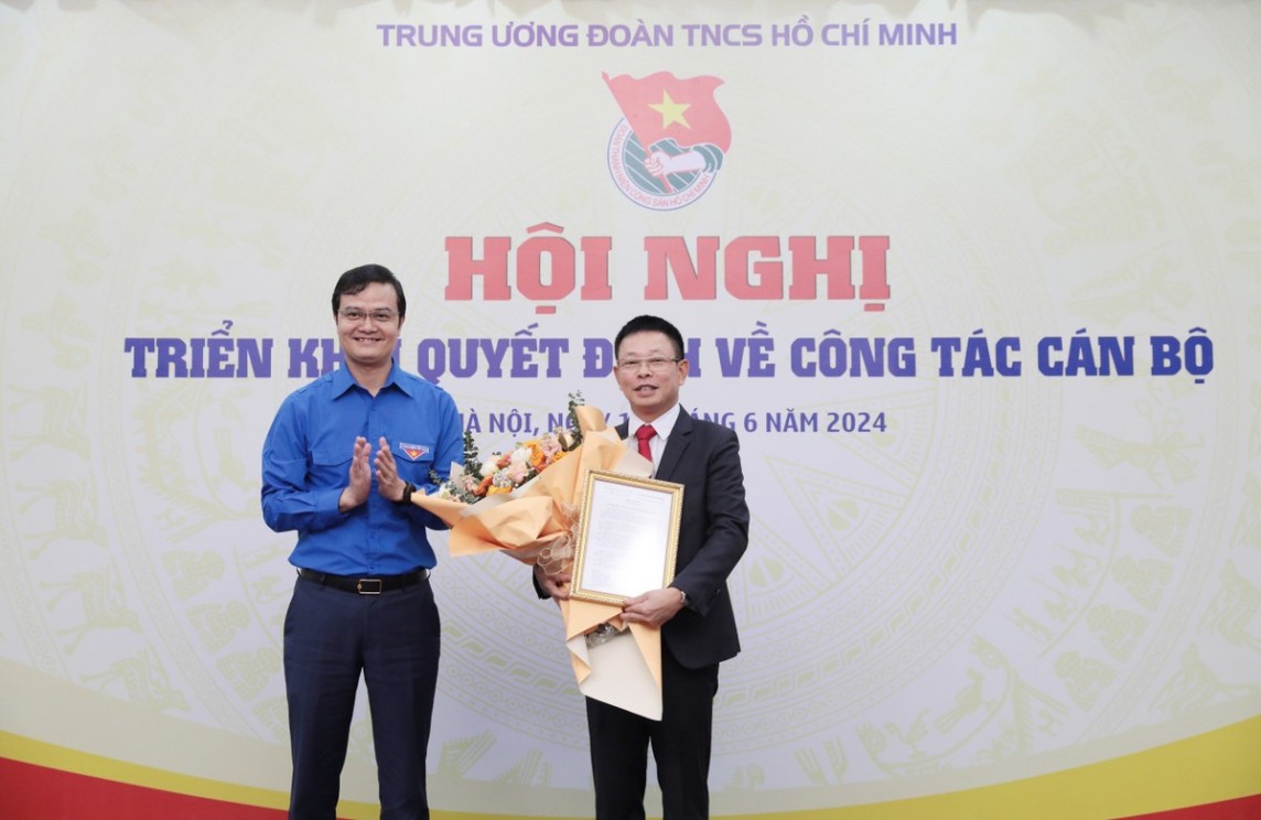 Bổ nhiệm Nhà báo Phùng Công Sưởng giữ chức Tổng Biên tập Báo Tiền Phong