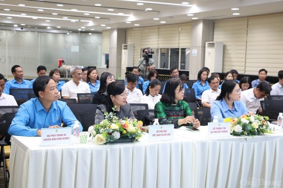 binh duong bao chi luon dong hanh cung cong doan de cham lo tot nhat cho nguoi lao dong