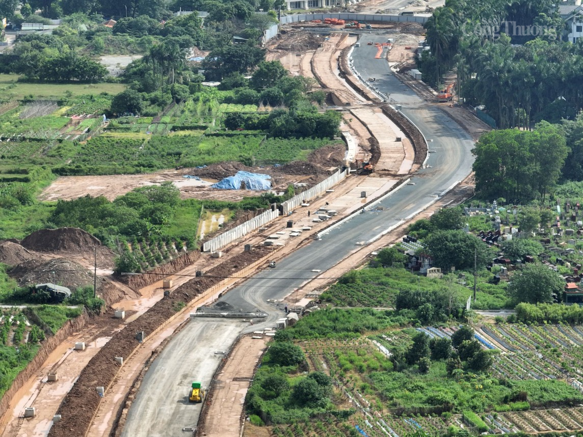 Đại diện chủ đầu tư (Ban quản lý dự án đầu tư xây dựng quận Nam Từ Liêm) cho biết, giá trị giải ngân đến thời điểm hiện tại đạt gần 300 tỷ đồng. Trong đó, khối lượng thi công hiện trường đã đạt khoảng 70% khối lượng theo hợp đồng.