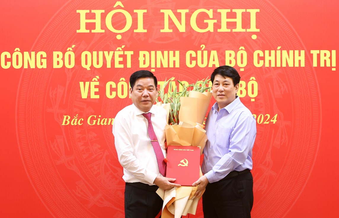 Trung tướng Nguyễn Văn Gấu được điều động giữ chức Bí thư Tỉnh uỷ Bắc Giang