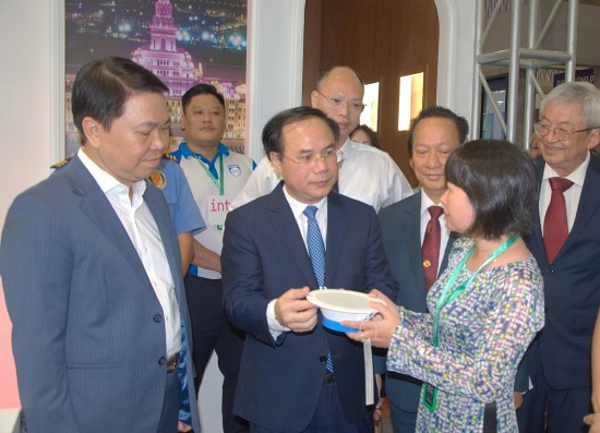 gan 2000 gian hang hoi tu tai trien lam vietbuild tp ho chi minh 2024