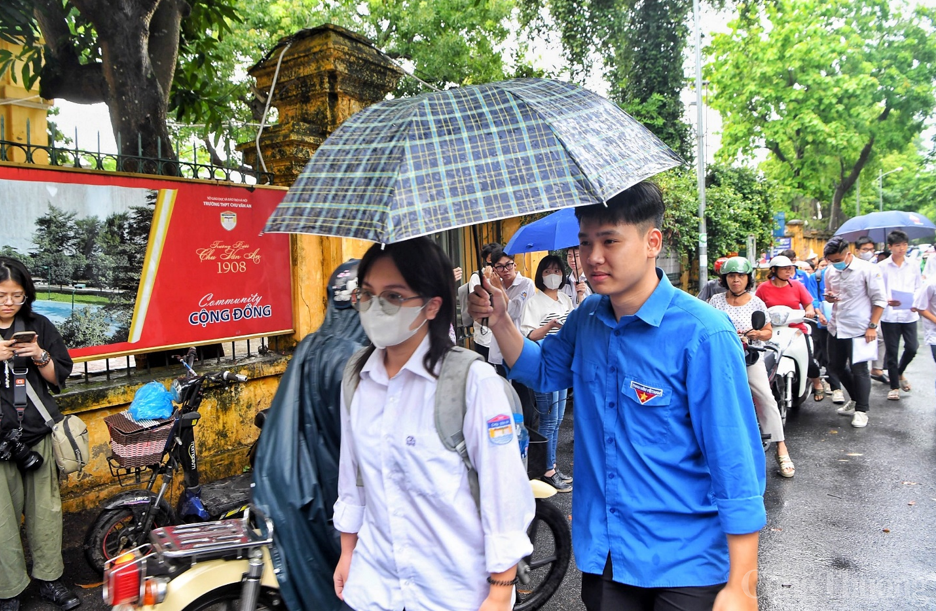 Hà Nội “phủ xanh” màu áo tình nguyện sẵn sàng tiếp sức mùa thi THPT 2024 Hà Nội “phủ xanh” màu áo tình nguyện sẵn sàng tiếp sức mùa thi THPT 2024