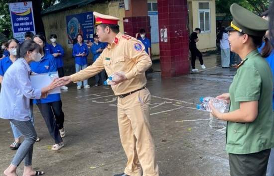 Hưng Yên: Công an huyện Khoái Châu ra quân “Tiếp sức mùa thi” năm 2024