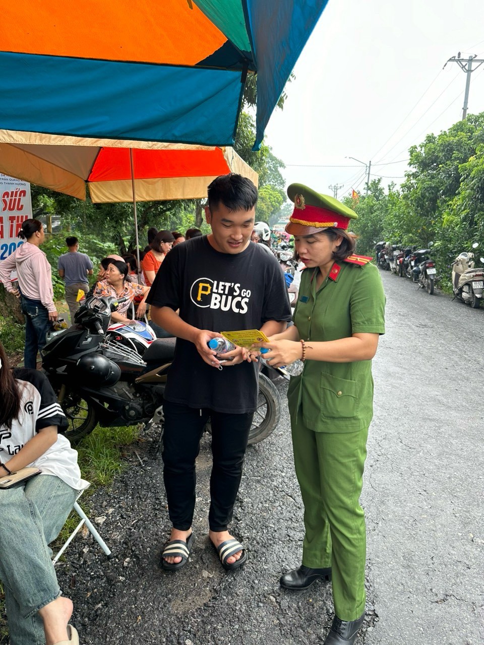 Hưng Yên: Công an huyện Khoái Châu ra quân “Tiếp sức mùa thi” năm 2024