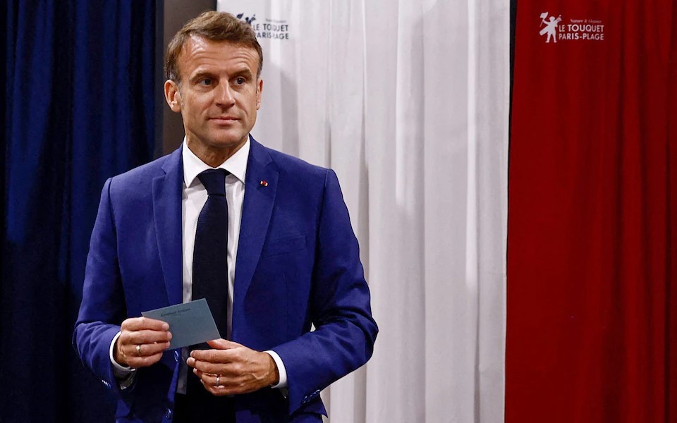 Bầu cử Quốc hội Pháp: Đảng cực hữu ''hạ đo ván'' liên minh của Tổng thống Macron, giành chiến thắng lớn